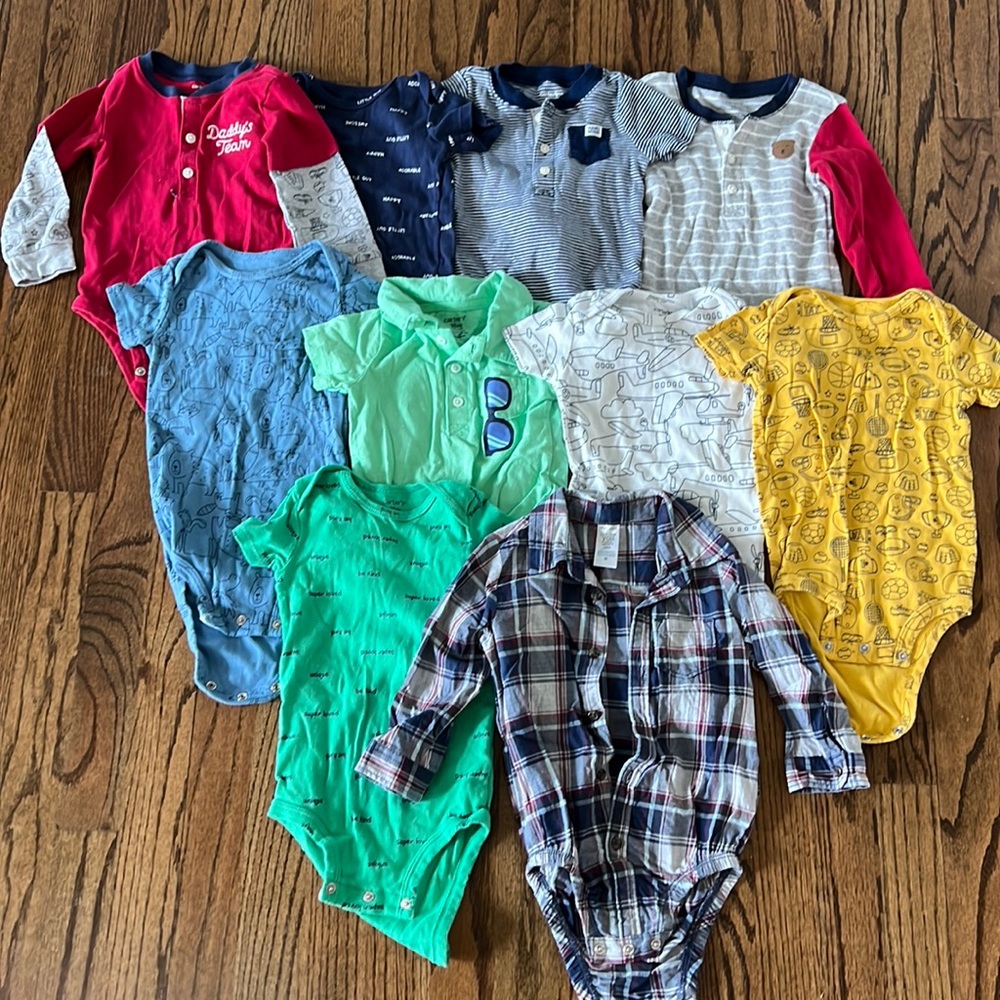 Set of 10 carters boys bodysuits